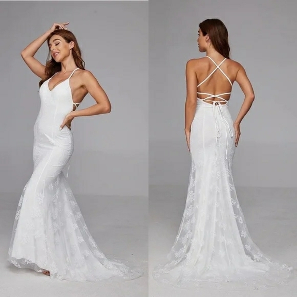 Elegant White Backless Dress